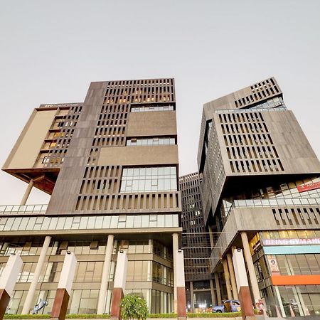 فندق Super Townhouse Rajyash Rise Sarkhej المظهر الخارجي الصورة
