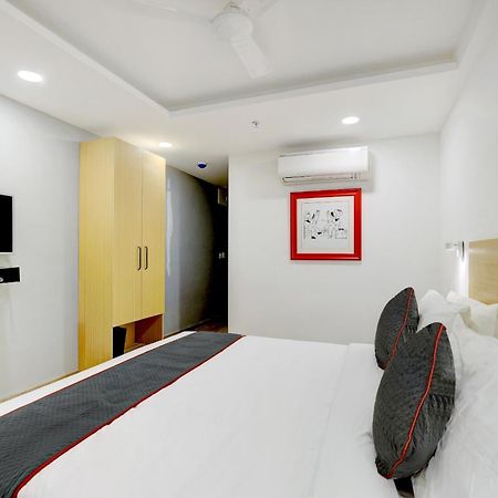 فندق Super Townhouse Rajyash Rise Sarkhej المظهر الخارجي الصورة