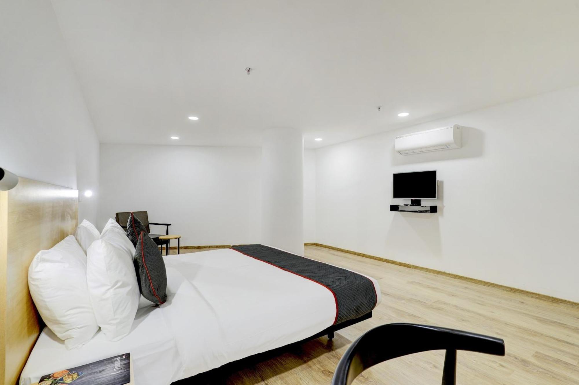فندق Super Townhouse Rajyash Rise Sarkhej المظهر الخارجي الصورة