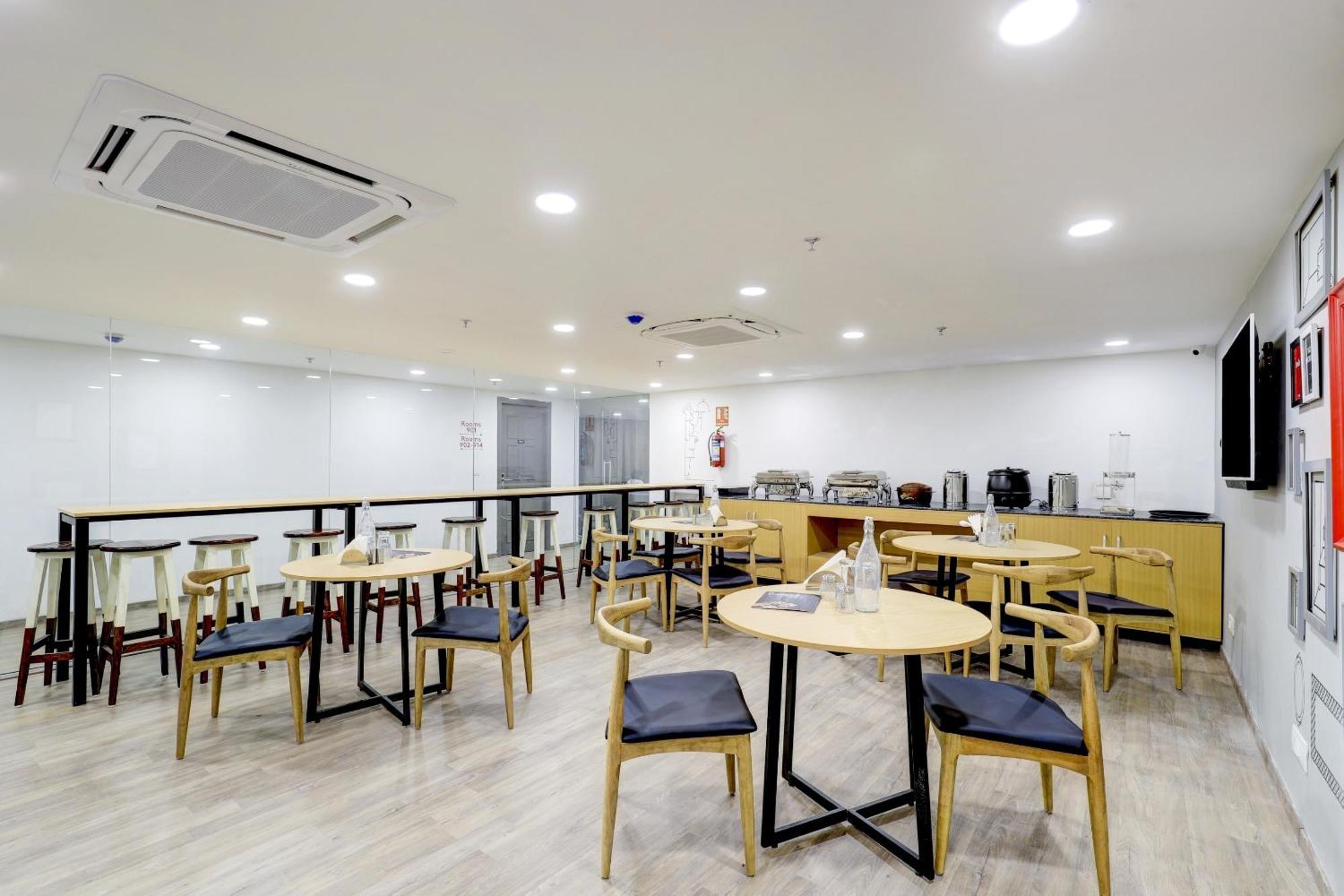 فندق Super Townhouse Rajyash Rise Sarkhej المظهر الخارجي الصورة