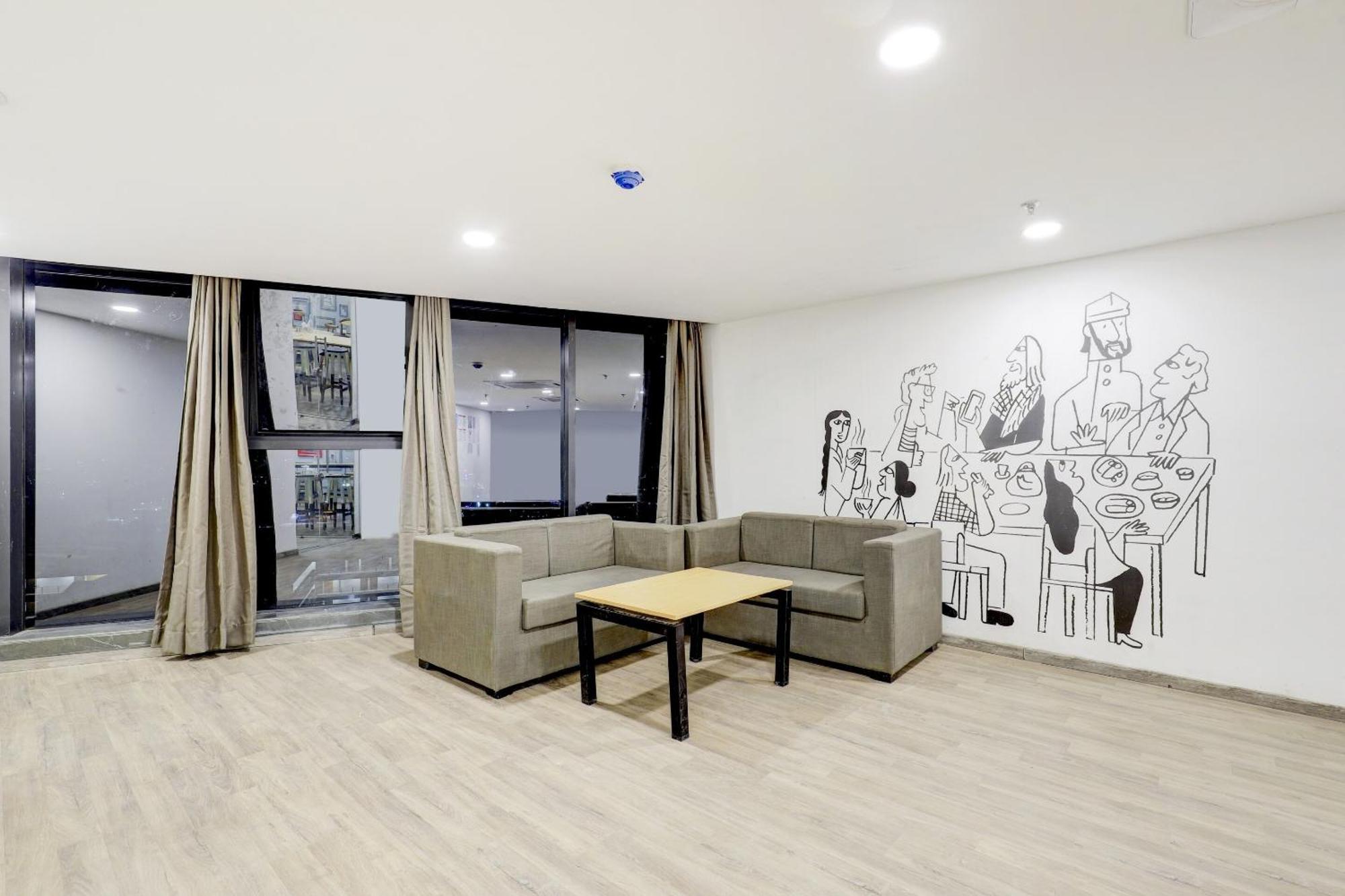 فندق Super Townhouse Rajyash Rise Sarkhej المظهر الخارجي الصورة
