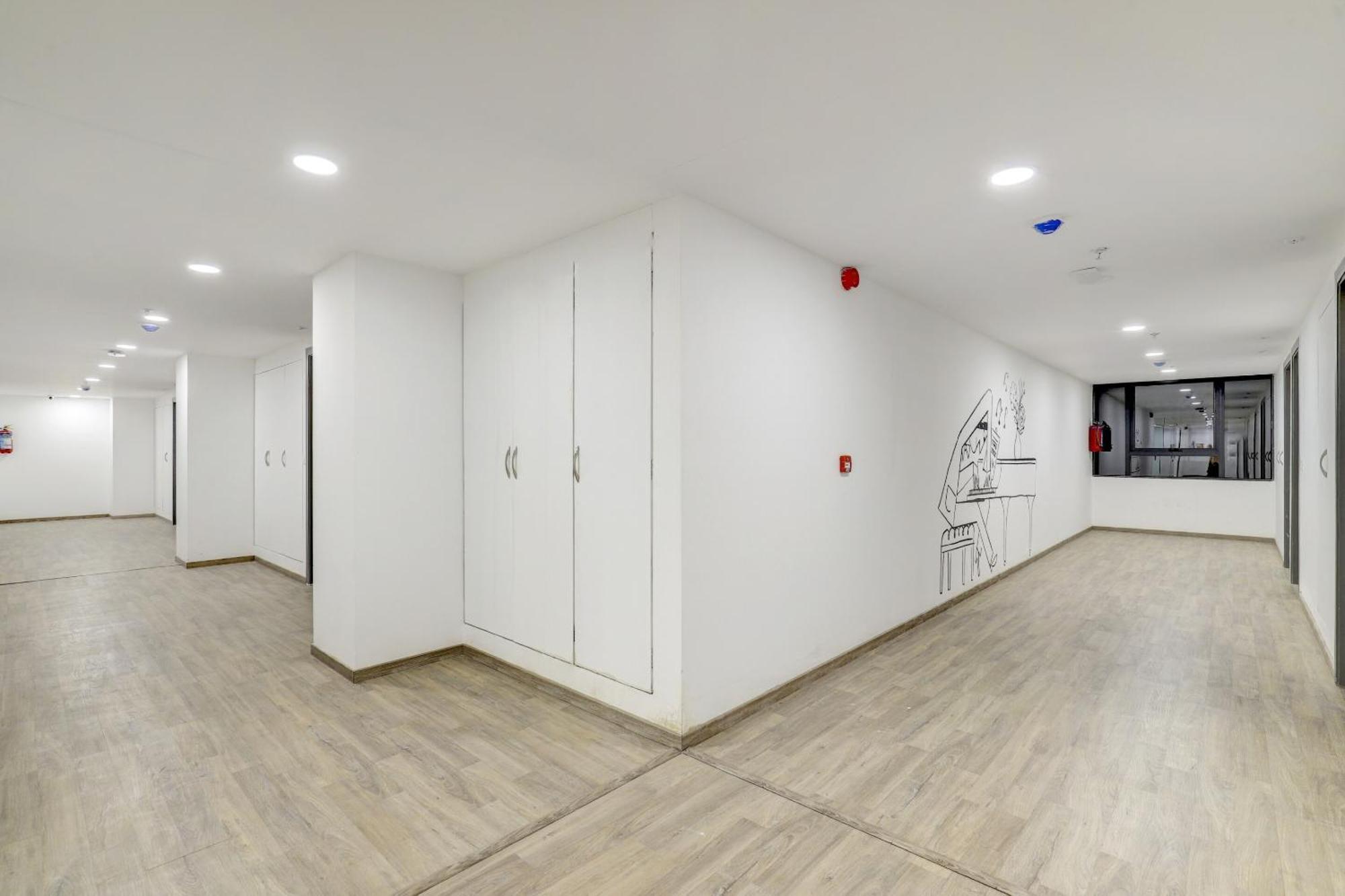 فندق Super Townhouse Rajyash Rise Sarkhej المظهر الخارجي الصورة